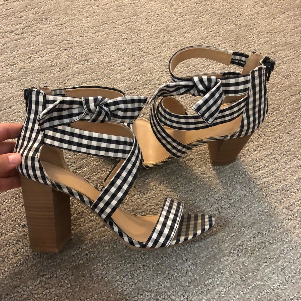 Heels - Picture 3 of 5